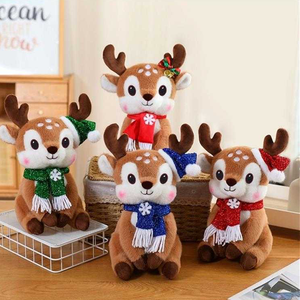 En stock : Peluche renne avec écharpe, mini peluches de dessin animé, animaux en peluche en coton doux pour machine à grue de magasin - Product Image 1