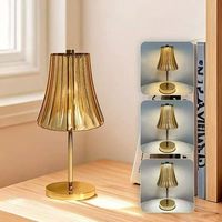Lampe de table européenne petite, finition dorée, lumière d'ambiance pour chevet, chambre à coucher, décoration de mariage, lampe promotionnelle personnalisée