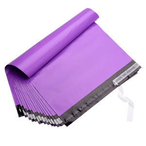 Sacs d'expédition en polyéthylène blanc avec logo personnalisé, qualité exceptionnelle, motif à bulles et gaufrage pour chaussures, chaussettes, fourrure - Product Image 6