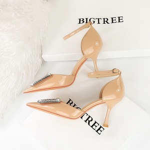 Female High Heels Shallow Mouth <b>Pointed</b> <b>Toe</b> Hollow Sandals with <b>Flat</b> Metal Rhinestone Buckle for Bridal Styles - Product Image 4