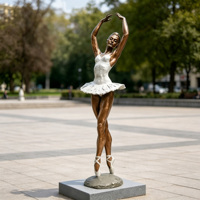 Sculpture de danseuse de ballet en bronze grandeur nature de qualité supérieure, statue de ballerine élégante en robe blanche pour la présentation dans les théâtres, parcs et halls