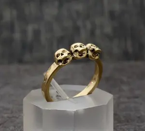 Vente chaude Gothique Fang Crâne Anneau Croix Méduse En Laiton Anneau De Mode Bijoux Anneau Hommes En Gros Accessoires - Product Image 3