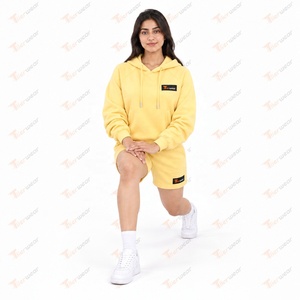 Conjunto de Sudadera con Capucha y Pantalones Cortos para Mujer, Color Amarillo Sólido, Algodón y Felpa, Corte Regular, 2 Piezas, Ropa Deportiva, Transpirable y de Secado Rápido - Product Image 3