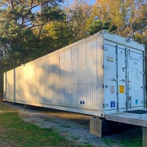 Conteneur de semis automatique isolé de 20 pieds - Pépinière intelligente hydroponique toutes saisons avec étagères en acier inoxydable de précision - Product Image 1