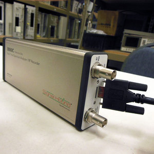 Analyseur électronique en temps réel SIGNAL HOUND BB60C 9kHz à 6GHz Vitesse 24GHz/s Garantie 1 an Qualité professionnelle Fabriqué aux États-Unis - Product Image 4