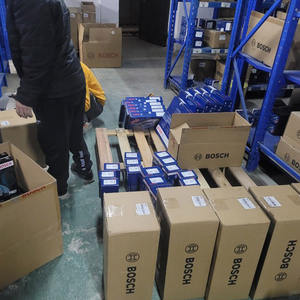 Plaquettes <span class=keywords><strong>de</strong></span> <span class=keywords><strong>frein</strong></span> d'origine pour <span class=keywords><strong>BOSCH</strong></span> OEM D332 D482 pour Mazda Premium Low Metallic Plaquettes <span class=keywords><strong>de</strong></span> <span class=keywords><strong>frein</strong></span> avant New Condition Bulk FB71-26-28ZA - Product Image 5