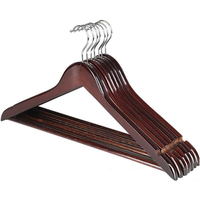 Cintres en bois massif de qualité supérieure avec logo personnalisé, robustes, vente en gros, faible MOQ, pour vêtements