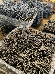 Phụ Kiện Các Bộ Phận Gang Đúc Hoa Sắt Rèn Thiết Kế Lá Sắt - Product Image 3