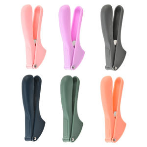 Prensa de ajo de plástico, picadora manual de ajo, utensilio de cocina duradero para hierbas y especias, origen Yangjiang, solo lavar a mano. - Product Image 5