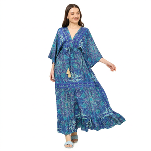 Vestido de mujer de poliéster con estampado floral, azul, con mangas acampanadas, cuello en V, informal, cómodo para el verano, estilo occidental con volantes. - Product Image 1