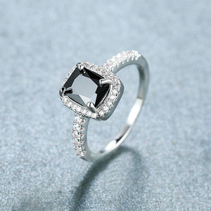 Luxe Femme Noir Carré Zircon Pierre Bague De Fiançailles Charme Couleur Argent Bijoux De Mariage Pour Les Femmes - Product Image 5