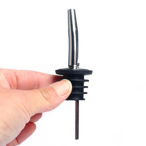 Verseurs en acier inoxydable plaqué, verseur rapide <span class=keywords><strong>pour</strong></span> <span class=keywords><strong>bouteille</strong></span> <span class=keywords><strong>de</strong></span> liqueur, verseur d'huile d'olive, <span class=keywords><strong>de</strong></span> vinaigre, <span class=keywords><strong>bouchon</strong></span> conique, bec adapté aux bouteilles <span class=keywords><strong>de</strong></span> 3/4 pouces - Product Image 4