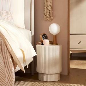 Alcuni angoli del divano un piccolo appartamento tavolino da <span class=keywords><strong>caffè</strong></span> A righe comodino camera da letto comodino qualche bianco - Product Image 2