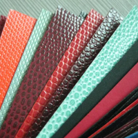Vente en gros de papier en cuir grain texture crocodile papier gaufré pour emballage cadeau