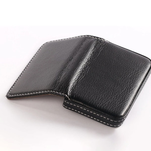 Le fabricant fournit des porte-cartes de visite en cuir, des porte-monnaie carrés multicolores, des portefeuilles minimalistes magnétiques de style coréen. - Product Image 2