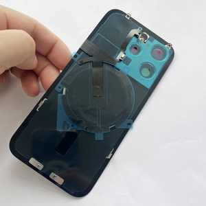 Coque arrière en verre pour iPhone 15 Pro Max et iPhone 15 Pro, panneau de batterie arrière avec bobine de charge sans fil préinstallée et câble flexible - Product Image 2