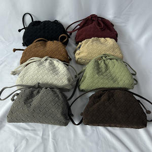 Borsa nube con motivo in pelle scamosciata invernale alla moda da <span class=keywords><strong>donna</strong></span> con tessuto fatto a mano da <span class=keywords><strong>donna</strong></span> borsa a tracolla di alta qualità - Product Image 1