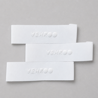 Étiquettes tissées personnalisées en relief, logo en relief ton sur ton, étiquettes de vêtements minimalistes en tissu, étiquettes de col pour marques de luxe