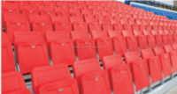 Sièges de sport de plein air pliants en plastique confortables de siège de stade creux Offre Spéciale en usine