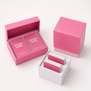 Boîte de jeu de cartes personnalisée rose pour adultes, idéale pour les soirées en groupe, les fêtes, les familles et les couples - Product Image 3