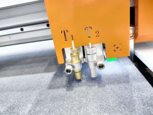 स्वचालित पेपर बॉक्स नमूना निर्माता फ्लैट सीडी कैमरा ऑटो संकुल कटर - Product Image 4