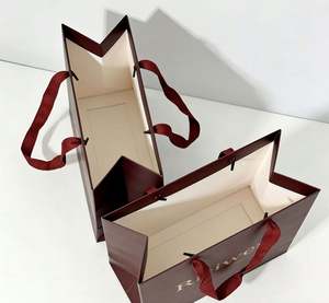 Sacs en papier bordeaux de luxe haut de gamme pour parfums, montres, chaussures, bijoux, cosmétiques – Élégants emballages en papier pour le shopping - Product Image 3
