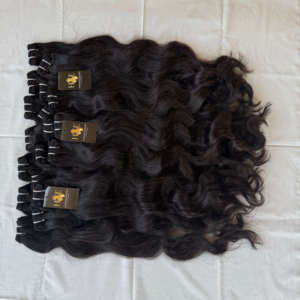 Proveedores de Cabello Humano Virgen Indio de Alta Calidad: Paquetes de Cabello Humano Rizado Ondulado (Body Wave) y Cabello Humano Rizado Natural de Templo Indio - Product Image 1