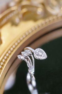 Anillos de Diamantes Redondos y Baguette Naturales de 0.50CT en Oro Sólido de 18K Xinfly - Product Image 3