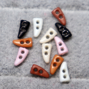 Botones de Resina Ultra Mini de 6mm con Forma de Cuerno, Botones Pequeños de 2 Agujeros para Ropa de Muñecas OB11 Blythe, Accesorios de Costura - Product Image 6