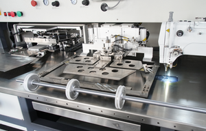 Máquina de Coser Automática para Bolsillos Tipo Canguro DT 3020TD-WY - Product Image 4