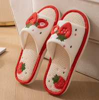 Pantoufles en lin à motif fraise pour femme, printemps-automne, antidérapantes, absorbant la transpiration, douces, à semelle silencieuse pour la maison