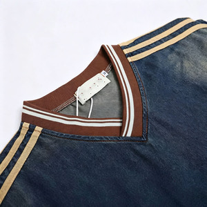 Camiseta de mezclilla vintage lavada para hombre con cuello en V, bordado de Brooklyn, a rayas, manga corta, gráfico oversize - Product Image 2