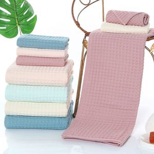 Toalla de Baño y para la Cara de Algodón 100% con Tejido Waffle, 10 Colores Sólidos, Secado Rápido, Etiqueta Privada Personalizada, Superventas - Product Image 3