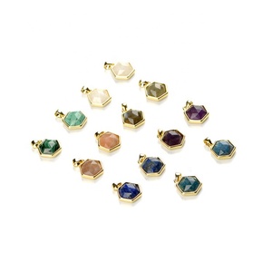 Vente en gros Excellent pendentif en cristal <span class=keywords><strong>de</strong></span> pierres précieuses naturelles Accessoires <span class=keywords><strong>de</strong></span> collier 13*14mm pendentif hexagonal 13*16mm <span class=keywords><strong>perle</strong></span> <span class=keywords><strong>de</strong></span> connecteur - Product Image 5