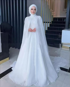 ชุดเจ้าสาวผ้าชีฟองแขนยาวสไตล์อาหรับชุดแต่งงานมุสลิมลูกไม้สุภาพเรียบร้อยพร้อมฮิญาบชุดราตรียาวสำหรับงานแต่งงาน