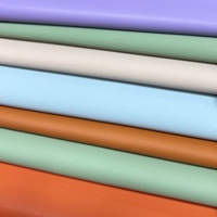 Échantillon GRATUIT de cuir synthétique PU extensible et biocompatible pour lits médicaux, lits de beauté et berceaux pour bébés