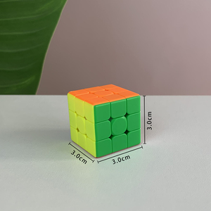 Vente directe usine – Cube magique chinois 3x3 en plastique lisse, couleur unie, sans autocollants, <span class=keywords><strong>3</strong></span> cm, avec porte-clés - Product Image 3