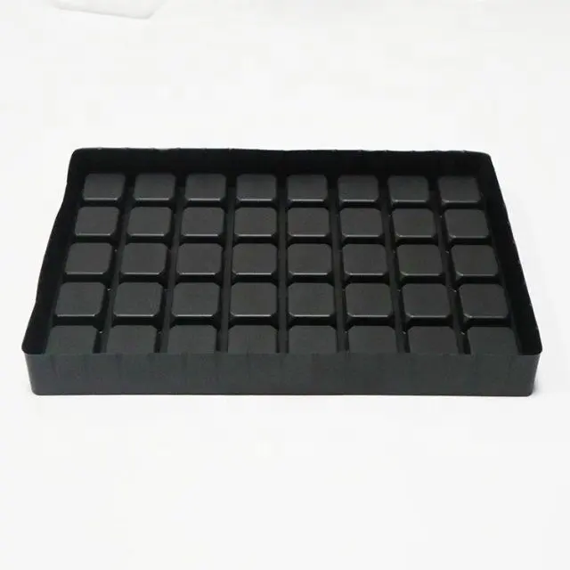 Nampan sisipan Blister plastik 40 rongga hitam kustom untuk kotak coklat PP/PET/PS nampan sisipan Blister vakum