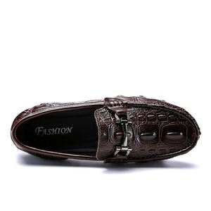 Chaussures de conduite décontractées pour hommes, mocassins en cuir véritable antidérapants, idéales pour la marche, le travail et les loisirs - Product Image 2