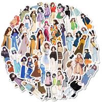 Autocollants imperméables en Pvc pour tenues de personnages dessinées à la main, 50 pièces, pour voiture, téléphone portable, ordinateur portable, bouteille d'eau