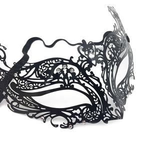 Masque de mascarade fantaisie en métal noir avec <span class=keywords><strong>strass</strong></span> pour homme et femme, idéal pour Halloween, mariages et soirées mystérieuses - Product Image 4