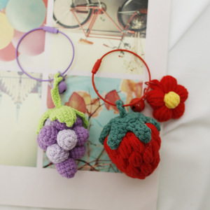 Pendentif fruit artisanal, fraîchement confectionné <span class=keywords><strong>pour</strong></span> le sac en laine crocheté <span class=keywords><strong>de</strong></span> <span class=keywords><strong>maman</strong></span>, doux et mignon - Product Image 1