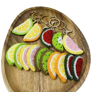Fil à tricoter pour crochet : Pendentifs fruits tricotés à la main (pastèque, citron, kiwi) et motifs amigurumi en forme de fruits pour porte-clés - Product Image 6
