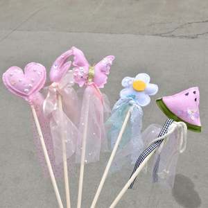 Chaud nouveau Style fait à la main feutre fée bâton taquin chat bâton coeur papillon fleur pastèque bâton magique jouets pour enfants - Product Image 1