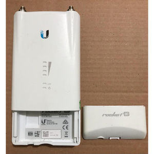 R5AC-Lite Rocket 802.11ac 5GHz AC Basestation 1 พอร์ตอีเธอร์เน็ต 10/100/1000  บริดจ์ไร้สาย มีสินค้าในสต็อก - Product Image 1