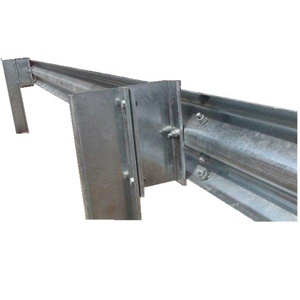 Barriera di sicurezza stradale in acciaio zincato a caldo costruzione barriera di sicurezza autostradale Guardrail in metallo con trave Thrie Wave Bridge ringhiera <span class=keywords><strong>Corruga</strong></span> - Product Image 1