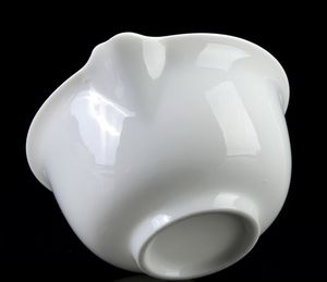 Certificat de vente en gros Westgreen : Service à <span class=keywords><strong>thé</strong></span> en porcelaine blanche Dehua classique et écologique, comprenant un bol d'évaluation pour <span class=keywords><strong>la</strong></span> dégustation <span class=keywords><strong>du</strong></span> <span class=keywords><strong>thé</strong></span> et une cuillère - Product Image 5