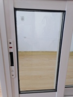 Fenêtre coulissante en aluminium haute qualité avec barreaux anti-effraction, grille de sécurité, double vitrage, isolation thermique, insonorisation extérieure, économie d'énergie