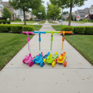 L'usine expédie directement divers scooters <span class=keywords><strong>pour</strong></span> enfants de différentes couleurs, la planche à roulettes <span class=keywords><strong>pour</strong></span> bébé à trois roues ne nécessite pas de piles - Product Image 2