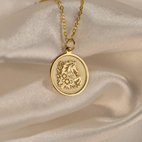Collier pendentif de jardin de cheval gravé en plaqué or 18K en acier inoxydable bijoux équestres étanches cadeau de piste de course de chevaux